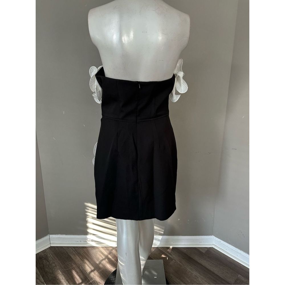 MAC DUGGAL STRAPLESS RUFFLE DETAIL MINI DRESS - Picture 11 of 12
